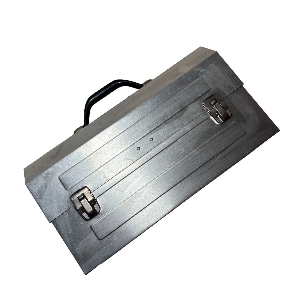 L May Mfg Canada VTG Aluminum Miners‎ Lunchbox Solid Metal Portable Utility